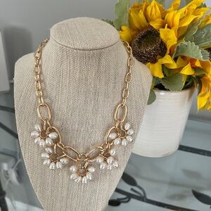 NWT Lilly Pulitzer Bouquet Toss Necklace Gold with Pearl Drops